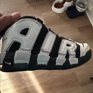 Nike Kids Sneakers Black White Design